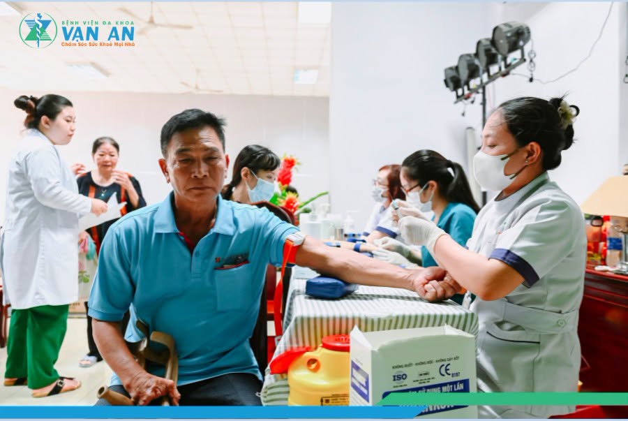 CHIẾN DỊCH “90 ngày đêm khám sức khỏe định kỳ, khám sàng lọc miễn phí cho người dân tỉnh Tây Ninh” - BVĐK VẠN AN